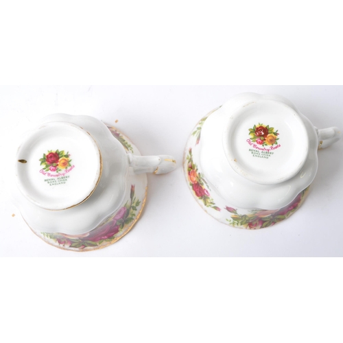 37 - Royal Albert - A collection of 20th Century Old Country Roses porcelain / chinaware by Royal Albert ... 