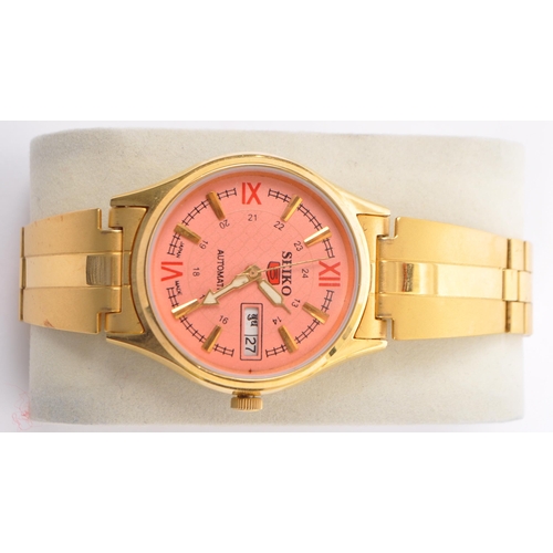 393 - Seiko - Three vintage Seiko automatic gents wristwatches to include examples with yellow, pink and b... 