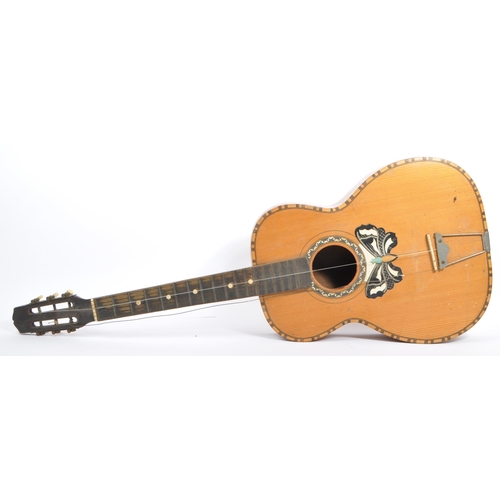 410 - An early 20th century Italian (Catania) guitar in the style of Ermelinda Silvestri / Fratelli Indeli... 