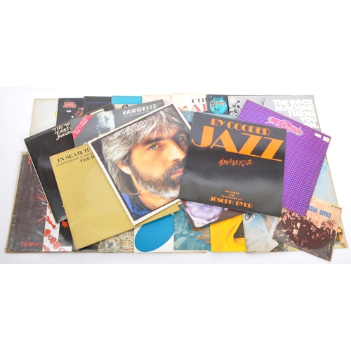 433 - A collection of vintage mid 20th century LP long play record albums. To include, Michael McDonald, d... 