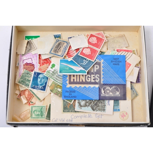 456 - A collection of early 20th century / vintage and later UK and International stamps. To include two x... 