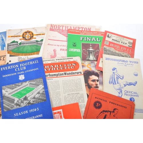 515 - A collection of mid 20th century football and rugby programmes, the majority circa 1950s. Featuring ... 