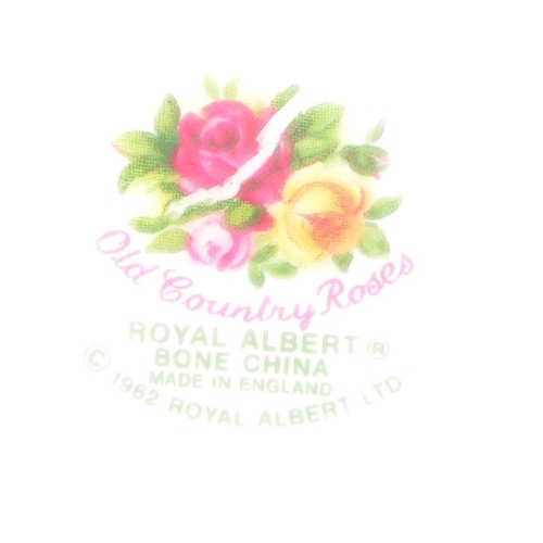 61 - Royal Albert - A large collection of 20th Century Old Country Roses porcelain / chinaware by Royal A... 