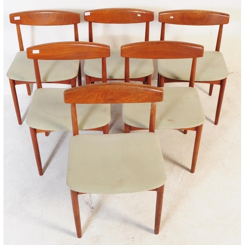 688 - Danish Modern Design - Mid century dining room table and chairs. The suite comprising an extending d... 