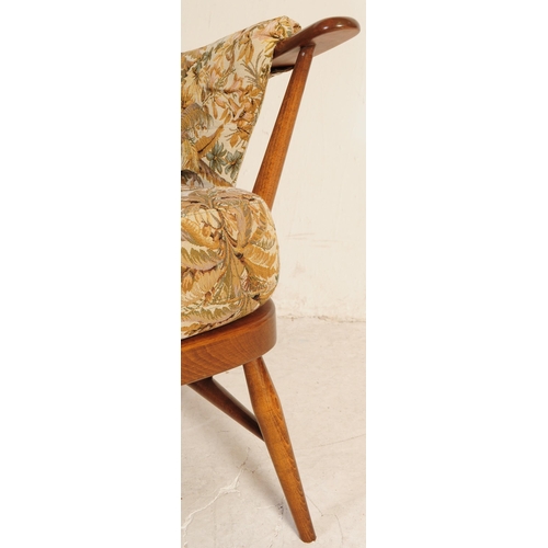 692 - Ercol - Model 1913 - Evergreen - A mid 20th century circa 1960s blond elm Ercol Evergreen sofa sette... 