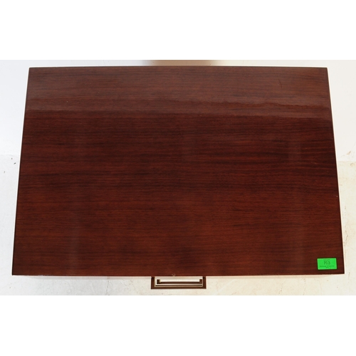 703 - Meredew Furniture - A retro 20th Century 1970's walnut veneered pedestal upright chest of drawers ha... 