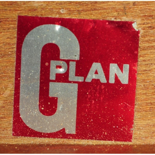 713 - Victor B Wilkins - G Plan - Fresco Range - A pair of 20th Century retro vintage teak bedsides / beds... 