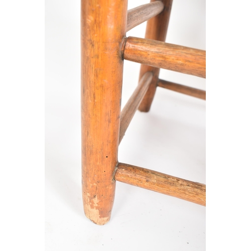 313 - A late 18th century American ( likely Boston ) waggon seat / children's chair. The two seater having... 