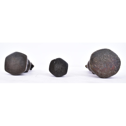 318 - Three 18th and 19th century Hintha bird shaped Burmese / Thai opium weights. The birds of graduating... 