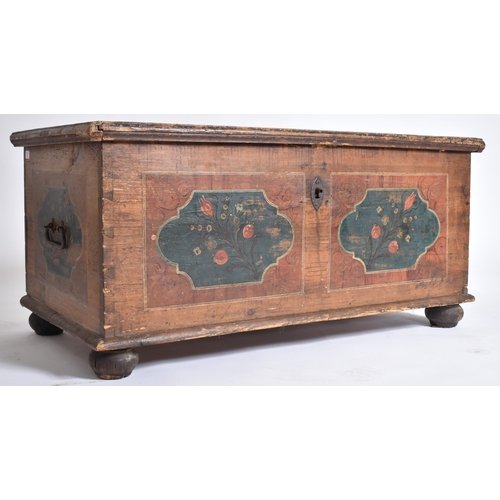 356 - A Victorian 19th century painted pine wood chest blanket box trunk. The chest having an hinged top w... 