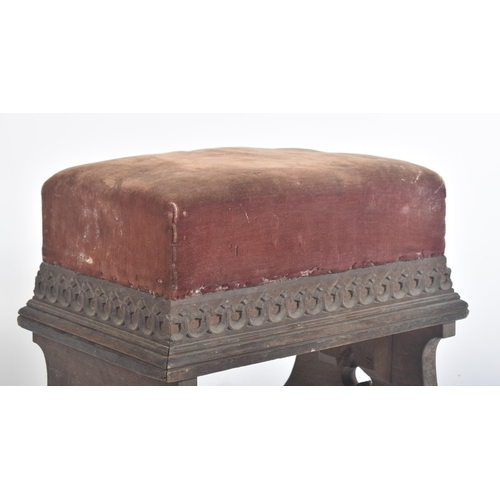 364 - A Gothic manner 19th century oak & horse hair upholstered Pugin manner ecclesiastic stool / seat. Th... 