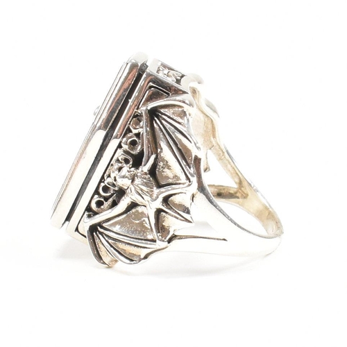 159 - A contemporary 925 Sterling coffin ring. Stamped 925 Sterling. Weight approx 20.5g. Size approx R-S.... 