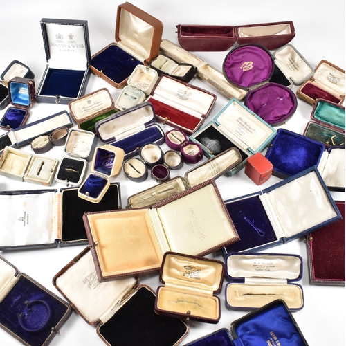 187 - A collection of assorted jewellery boxes. The boxes to include James Ramsay,  S B Beckett, Miller & ... 