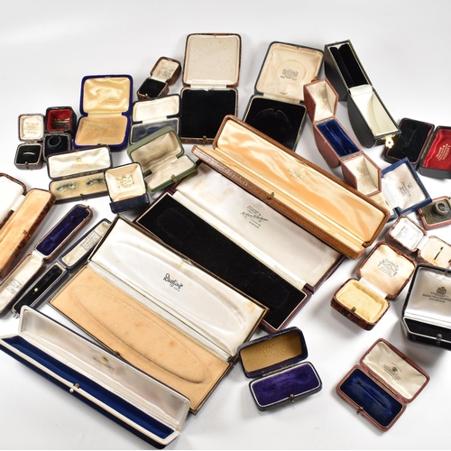 188 - A collection of assorted jewellery boxes. The boxes to include Wilson and Gill, Edward and Sons, E&M... 