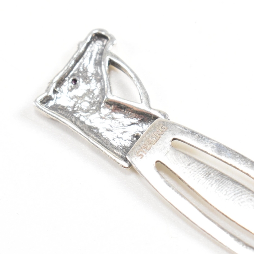 276 - A contemporary Sterling silver bookmark with the finial in the form of a horse. Equestrian interest.... 