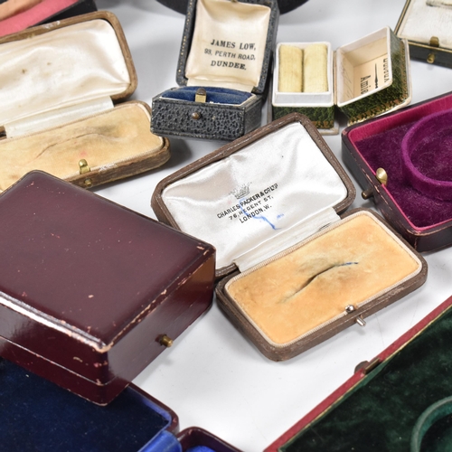 29 - A collection of assorted jewellery boxes. The boxes to include Charles Packer & Co, James Low, Edwar... 