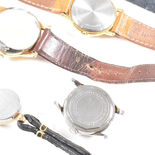 290 - A mid century Elco automatic 17 jewels incabloc gentleman's wristwatch set to brown leather strap. T... 