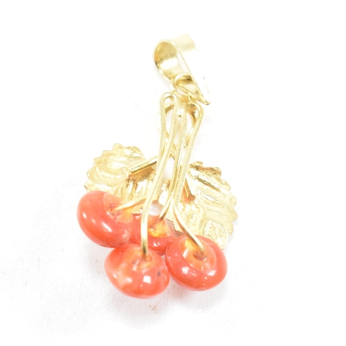 317 - An assortment of coral and pearl jewellery. The jewellery to include a culture pearl bead necklace, ... 