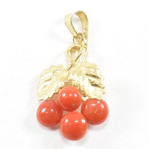 317 - An assortment of coral and pearl jewellery. The jewellery to include a culture pearl bead necklace, ... 