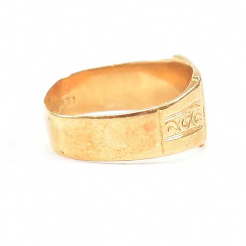 351 - A 1930s 18ct gold and diamond signet ring. Hallmarked Chester. Weight 4g. Size N. All weights, measu... 