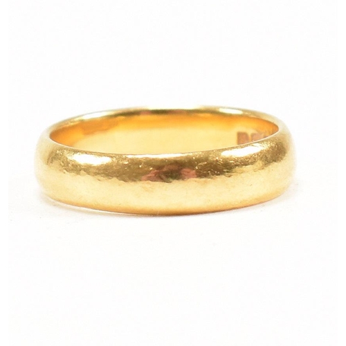 356 - A hallmarked 22ct band ring. The ring hallmarked Birmingham. Weight 5.3g. Size L. All weights, measu... 