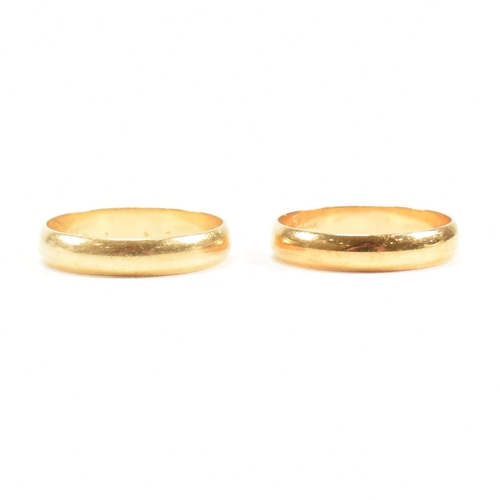 385 - A pair of hallmarked 18 ct gold band rings. The ring hallmarked Birmingham. Inscribed i Love You. We... 