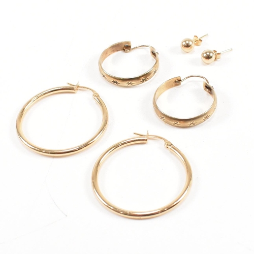 425 - Three pairs of 9ct gold earrings. The earrings to include a large pair of tube hoop earrings, 3cm, m... 