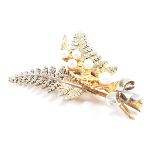 438 - A 1970s hallmarked 9ct gold and pearl spray brooch pin. Hallmarked Birmingham 1976. Sponsor A&W. Wei... 