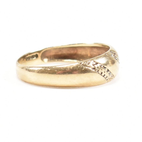 445 - A hallmarked 9ct gold dome ring. Weight 2.3g. Size Q. All weights, measurements and sizes are approx... 