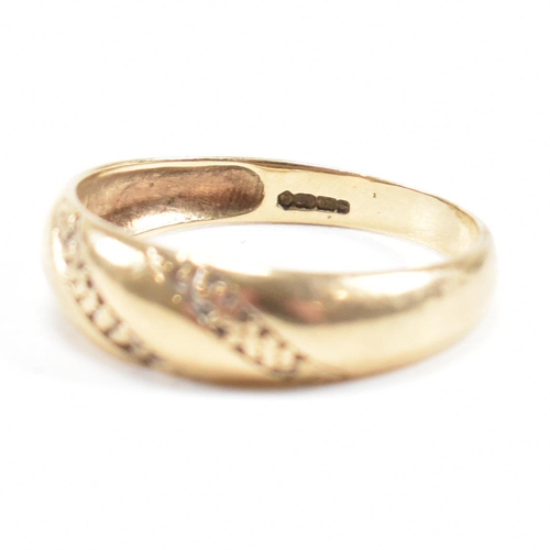 445 - A hallmarked 9ct gold dome ring. Weight 2.3g. Size Q. All weights, measurements and sizes are approx... 