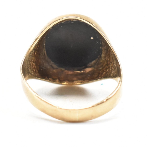 448 - A hallmarked 9ct gold and onyx signet ring. Hallmarked London 1981. Weight 3.9g. Size O. All weights... 