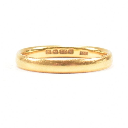 53 - A hallmarked 22ct band ring. The ring hallmarked Birmingham. Weight 2.8g. Size M.5. All weights, mea... 