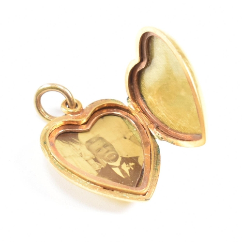 70 - An Edwardian hallmarked 15ct gold heart locket. The locket hallmarked for Chester 1907. Weight 3.7g.... 