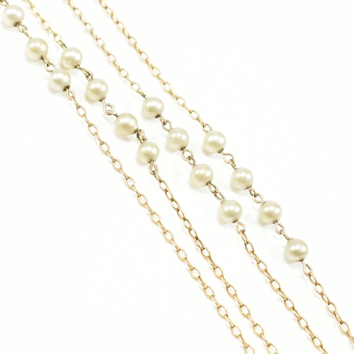 210 - An antique 9ct yellow gold & pearl bead chain necklace. The chain comprised of fine cable links with... 