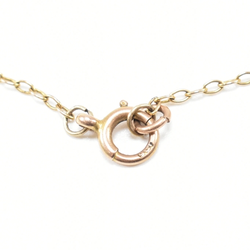 210 - An antique 9ct yellow gold & pearl bead chain necklace. The chain comprised of fine cable links with... 