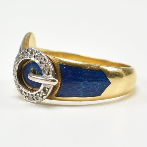 342 - A hallmarked 18ct yellow gold, diamond & enamel buckle ring. The ring in the form of a fastened belt... 