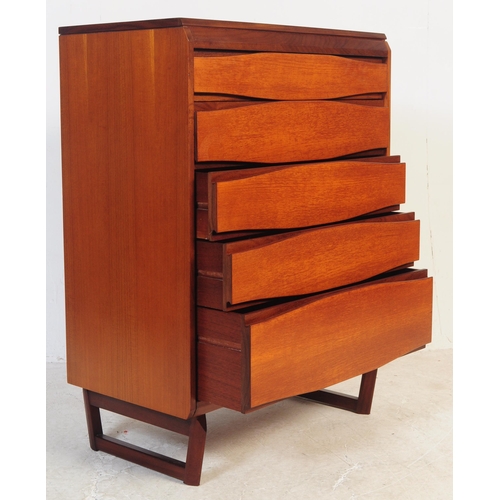 641 - White & Newton - A 20th century White and Newton teak tallboy chest of drawers. The chest of drawers... 