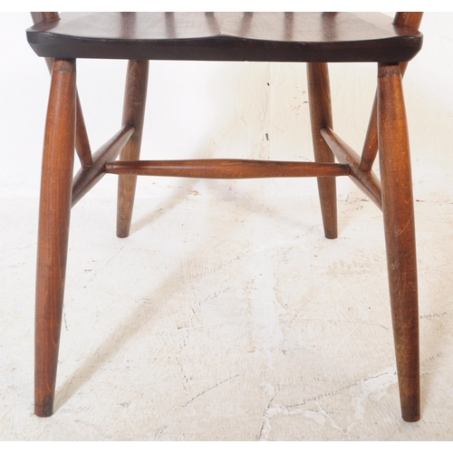679 - Ove Boldt - Fritz Hansen - A 20th century Danish beech Ove Boldt Windsor type armchair. The chair ha... 