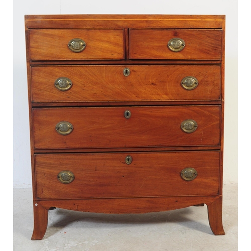 776 - An early 19th century George III mahogany chest of drawers. The chest of drawers having two over thr... 