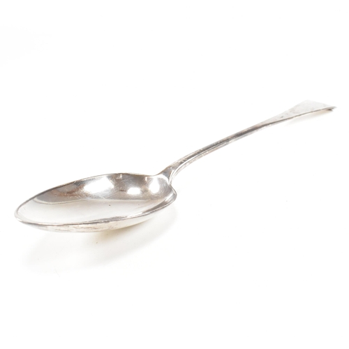 106 - A Victorian hallmarked silver serving spoon. The spoon hallmarked for London, 1862. Makers mark EE J... 