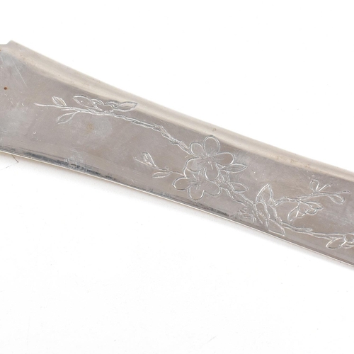 153 - Early 20th Century Chineseÿcased Silver knife by Tuck Chang. The knife having a planished finish to ... 