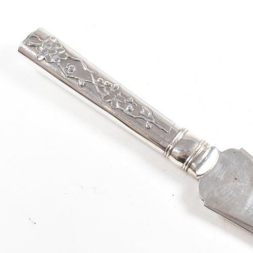 153 - Early 20th Century Chineseÿcased Silver knife by Tuck Chang. The knife having a planished finish to ... 