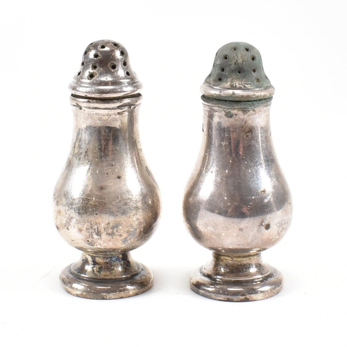 157 - A Victorian cased hallmarked silver cruet set. The set comprising of a salt and pepper shaker each o... 