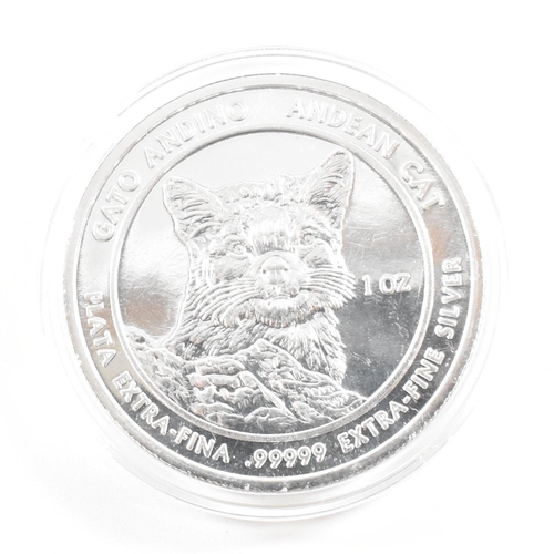 169 - Aÿ one oz 2011 Royal Silver Company coin. The coin being marked .99999 extra fine silver. The coin h... 