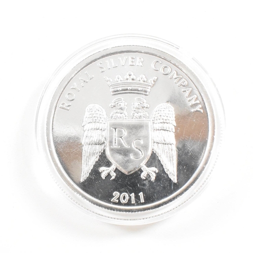 169 - Aÿ one oz 2011 Royal Silver Company coin. The coin being marked .99999 extra fine silver. The coin h... 