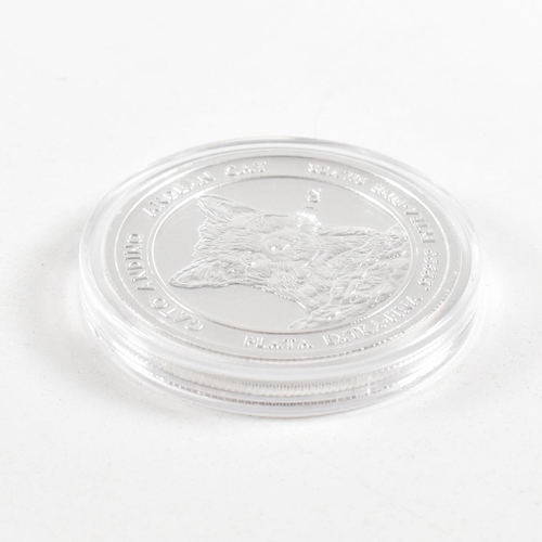 169 - Aÿ one oz 2011 Royal Silver Company coin. The coin being marked .99999 extra fine silver. The coin h... 