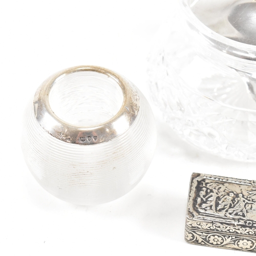 187 - A hallmarked silver topped Carr's of Sheffield Ltd cut glass honey pot with hallmarked silver lidÿ a... 