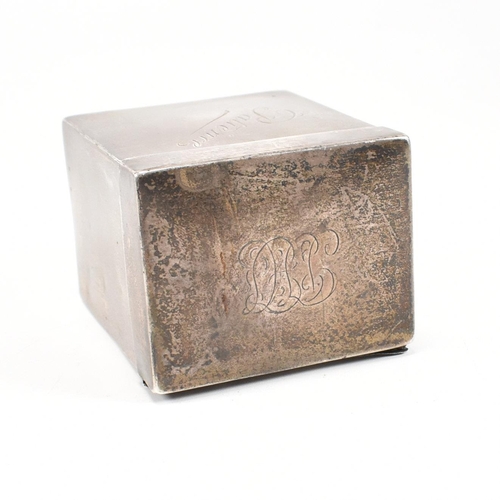 195 - An early 20th Century hallmarked silver wood lined card box. TheÿGeorge V playing card box inscribed... 