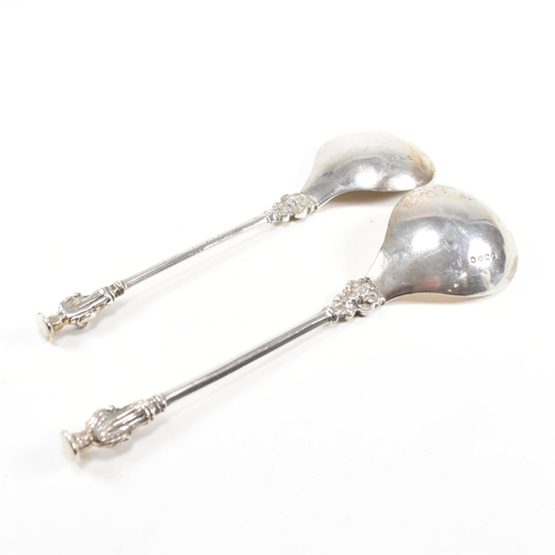 51 - A pair of Victorian hallmarked silver apostle spoons. Hallmarked for London 1883. Makers mark JPFP f... 