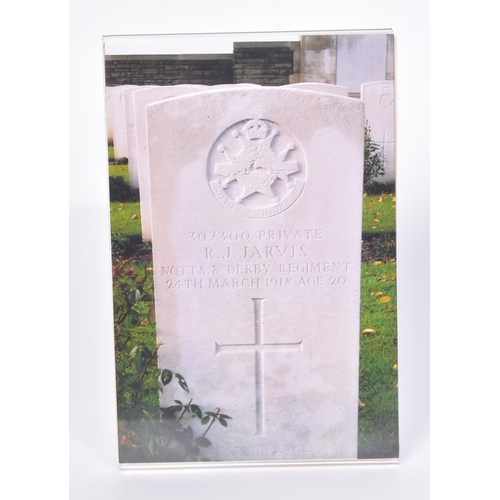 11 - An original WWI First World War Death Plaque / Commemorative Plaque for one Robert John Jarvis. KIA ... 